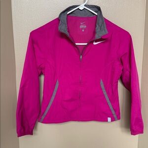 Nike girls pink jacket. Size small like new.